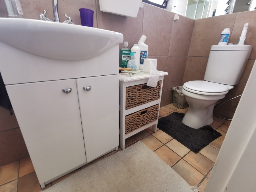 To Let 3 Bedroom Property for Rent in Kleingeluk Western Cape